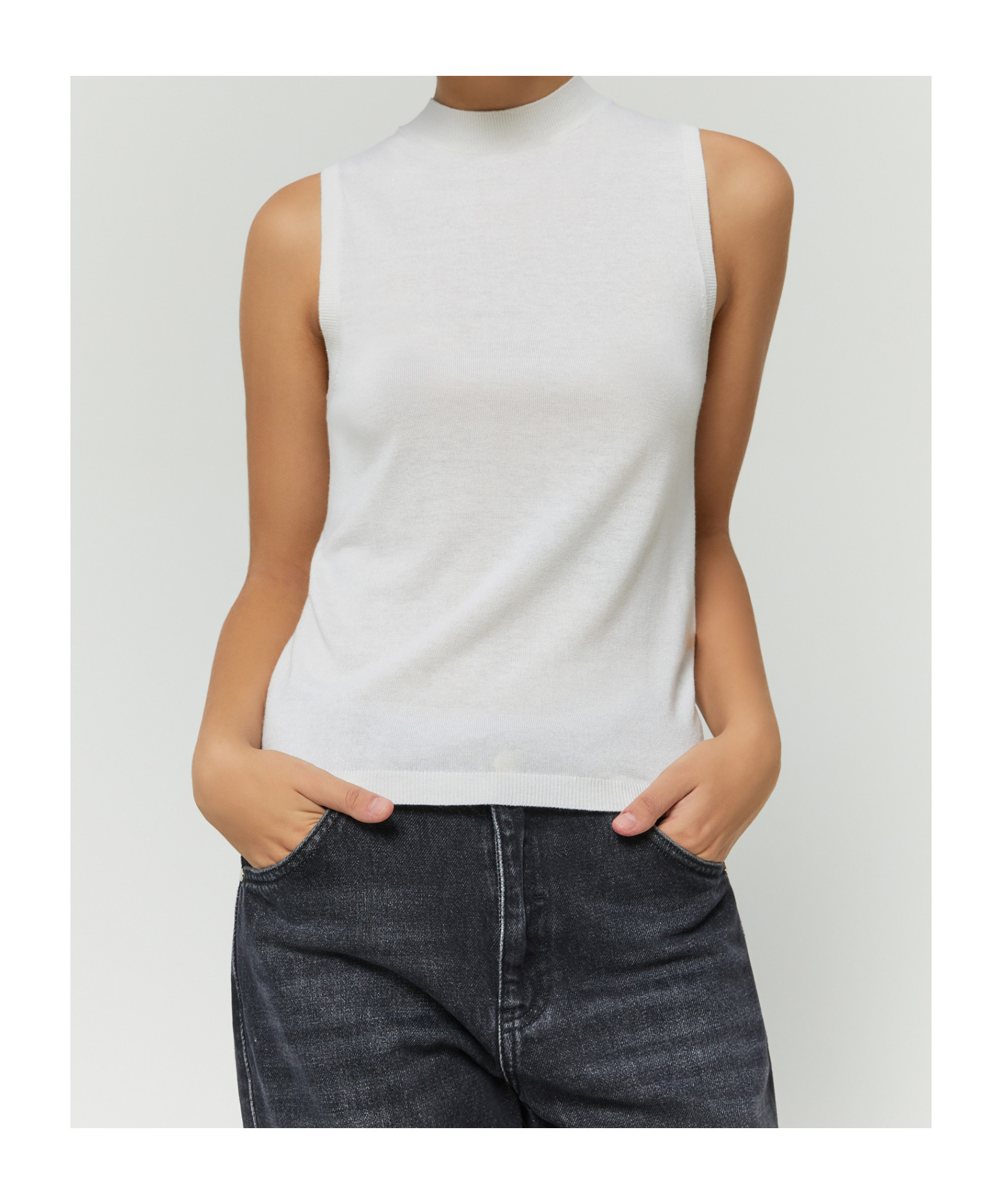 Iblues Simple Blended Vest In White