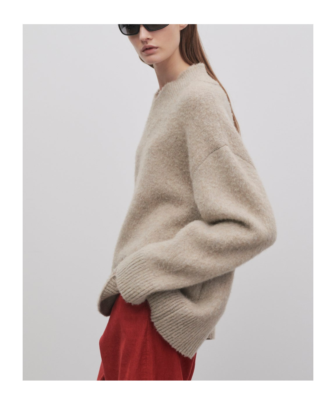 The Row Long-sleeved Cashmere Sweater In Nude