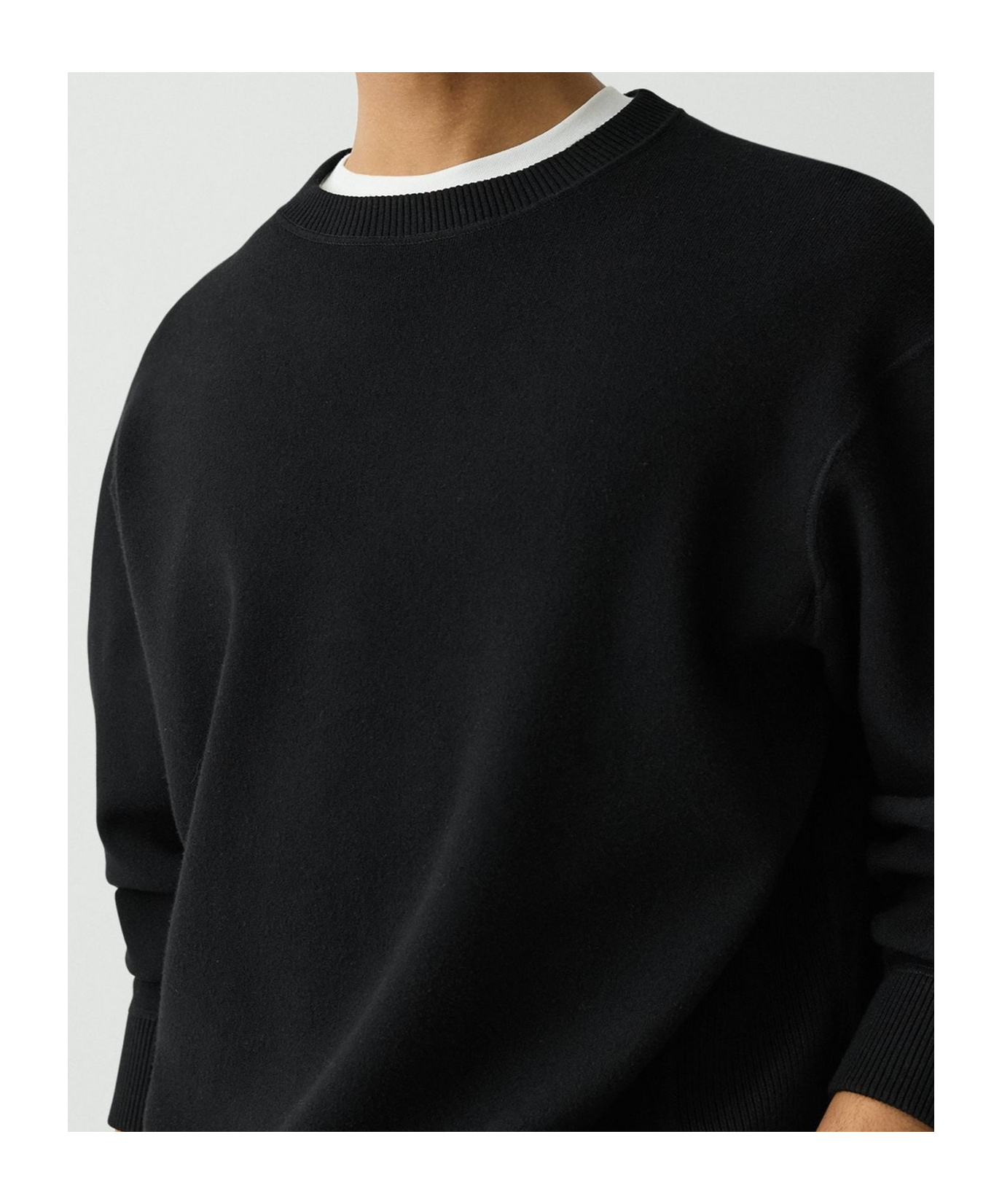Theory Relaxed Crewneck Sweatshirt In Light Bilen In Black