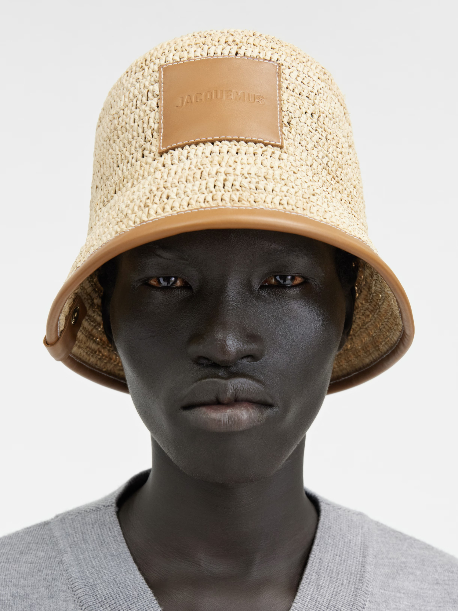 Jacquemus Le Bob Soli Bucket Hat In Nude