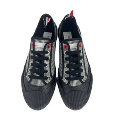 Thom Browne Strap-up Casual Sneakers In Black
