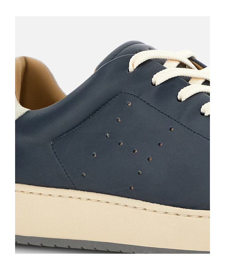 Hogan H672 Sneakers With Pierced H Detail In Black