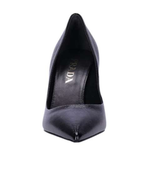 Prada Saffiano Pointed Heels In Black
