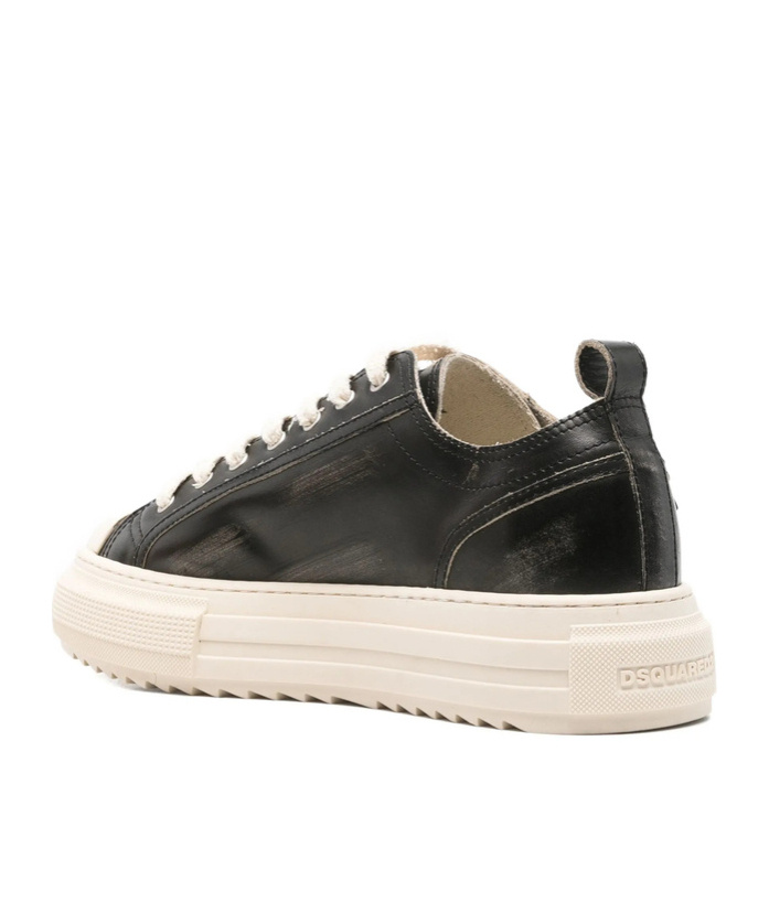 Dsquared2 Round-toe Low-top Sneakers In Black