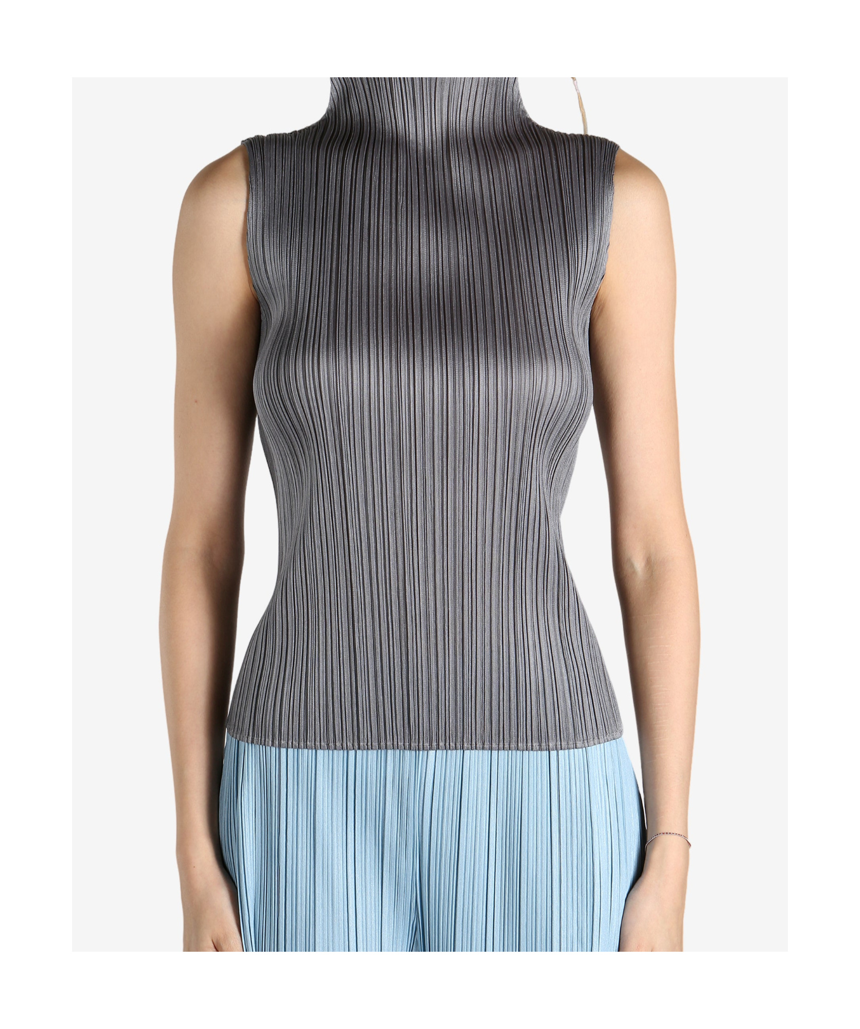 Issey Miyake Basic Pleated Pullover