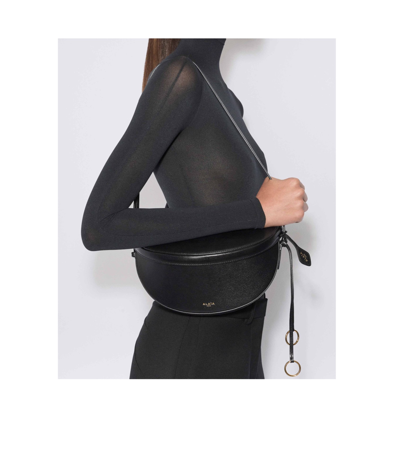 Alaïa Hip East West Bag In Goatskin In Black