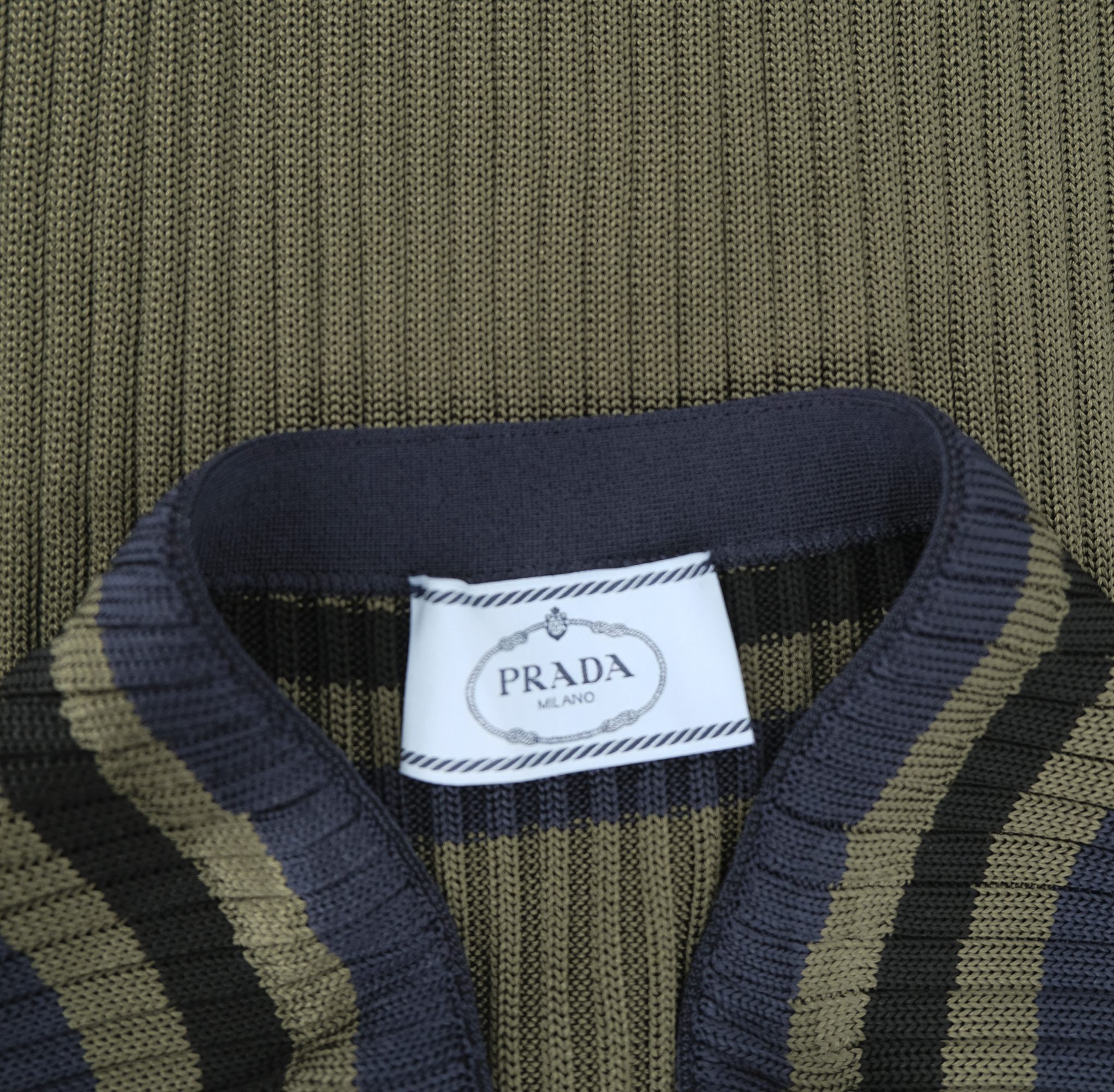 Prada Elastic Waist Skirt In Green