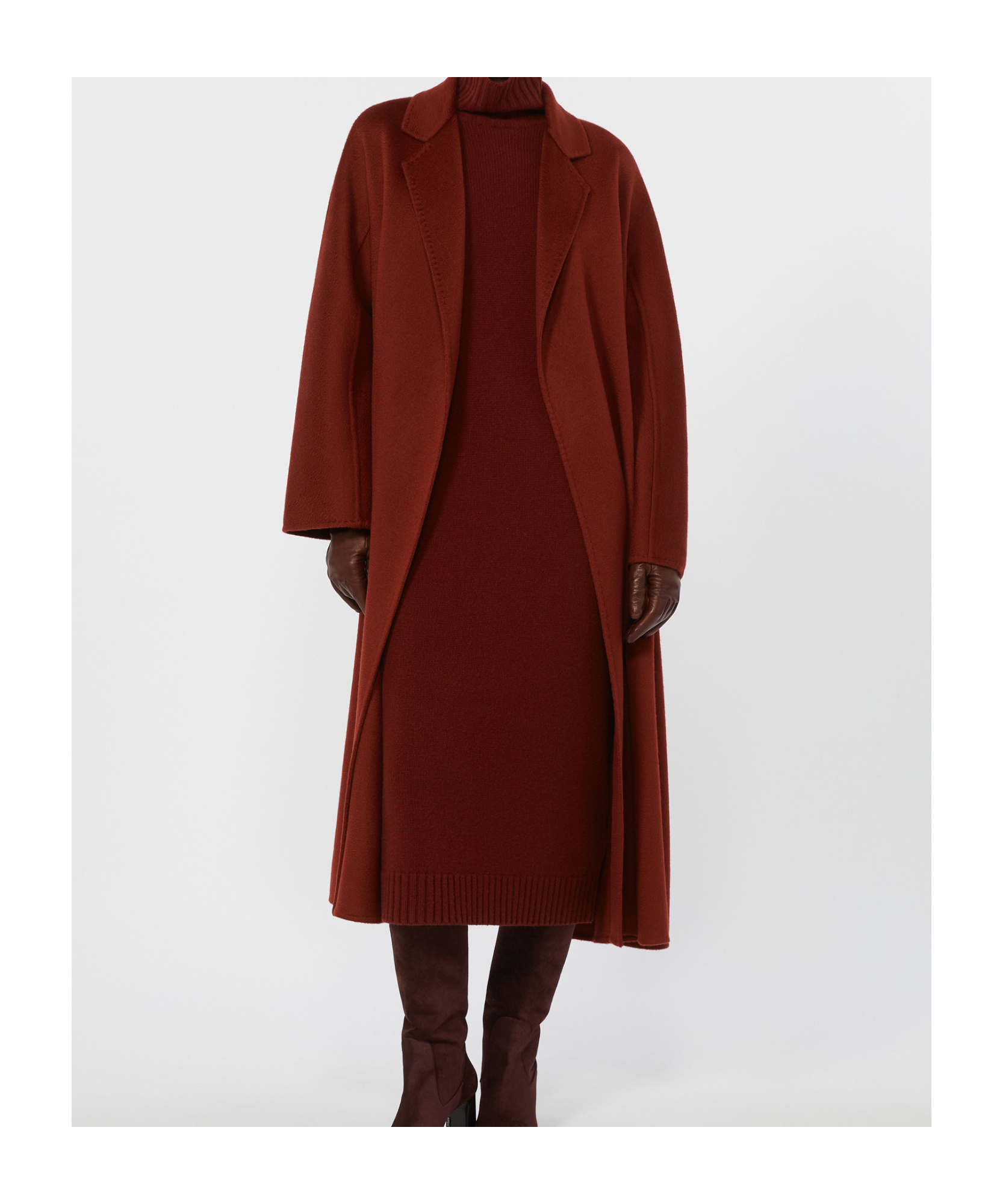 Max Mara Lapel Long-sleeved Coat In Burgundy