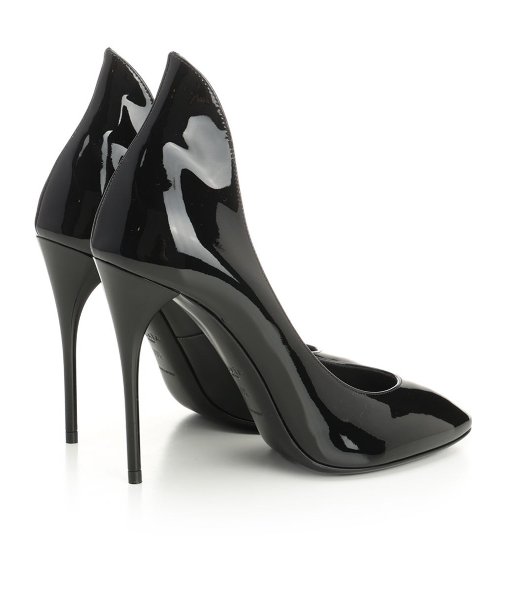 Alaïa Décoletté Pumps In Patent Calfskin In Black