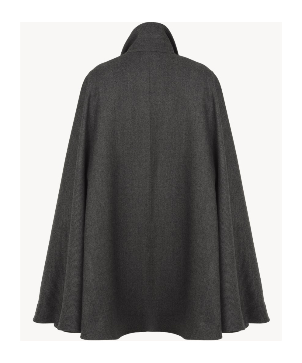 Chloé Long-sleeved Coat In Black