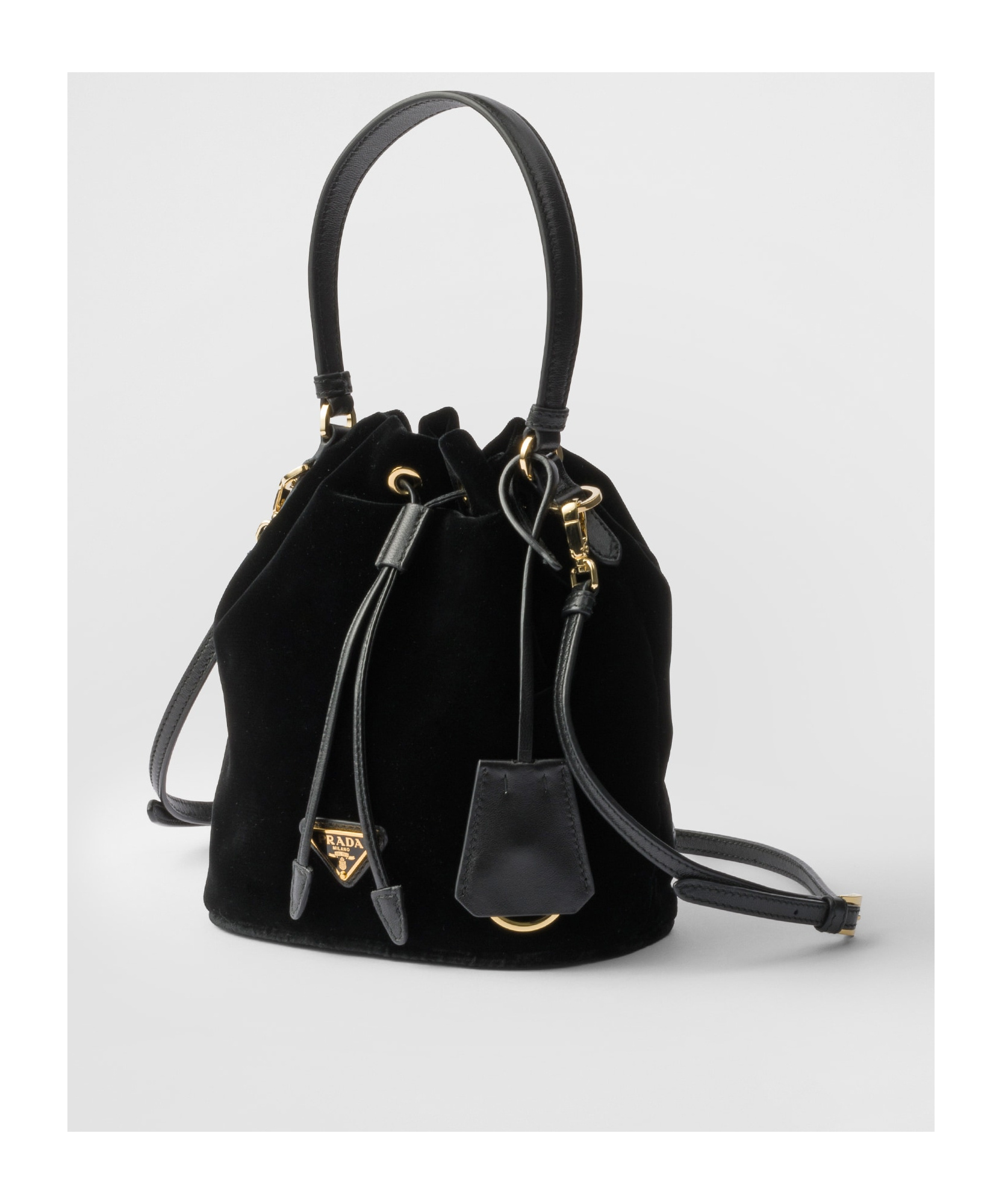 Prada Mini Re-edition Velvet Bucket Bag In Black