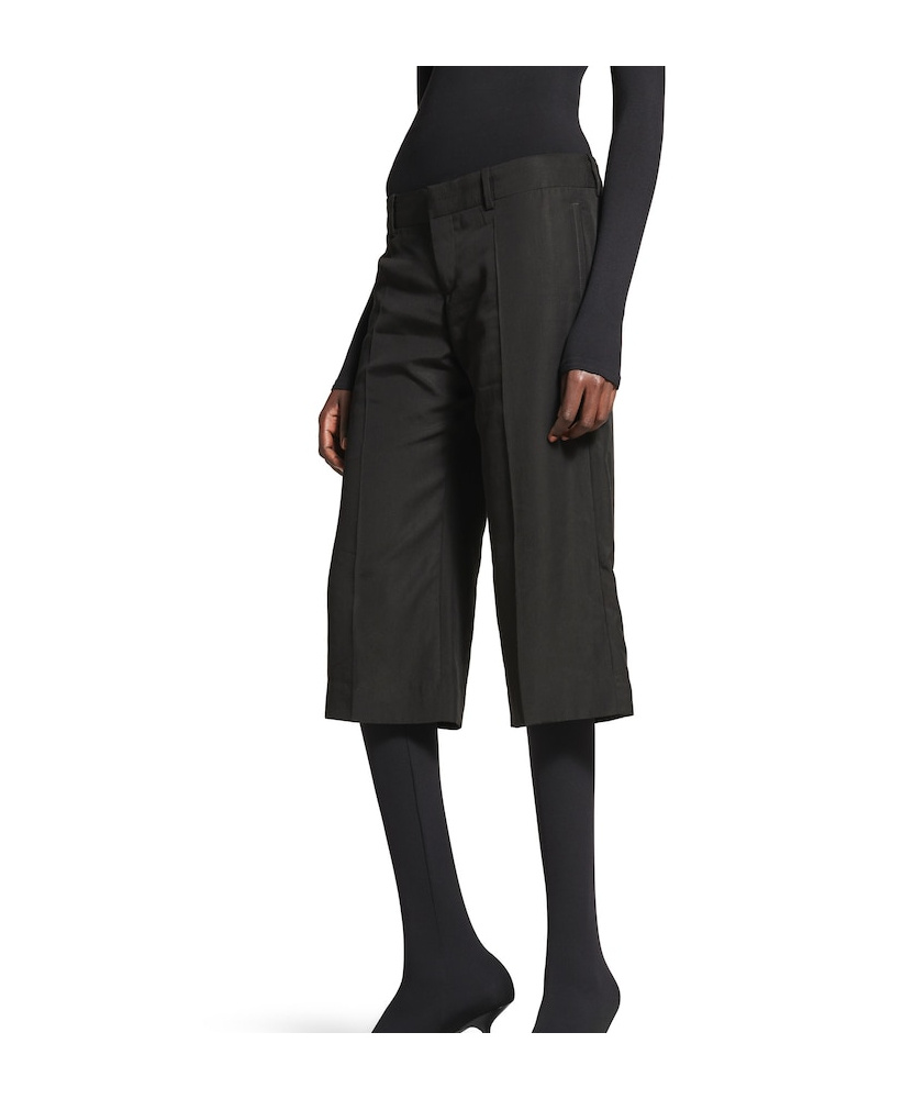Balenciaga Belt-loop Capris In Black