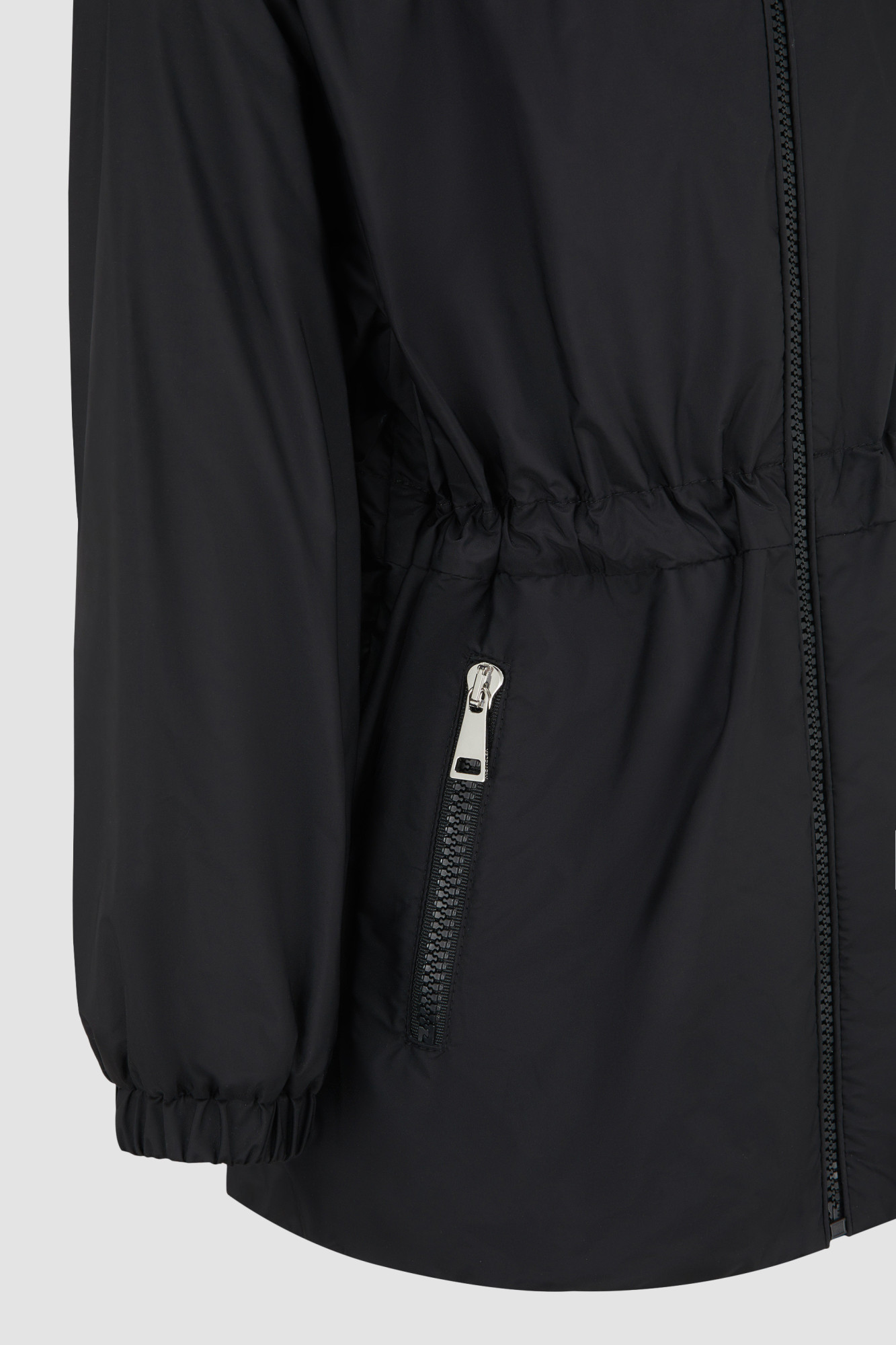 Moncler Wete Nylon Rainwear Short Parka In Black