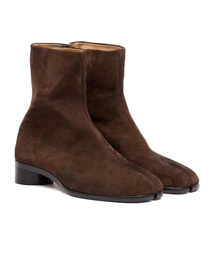 Maison Margiela Tabi Toe Ankle Boots In Brown