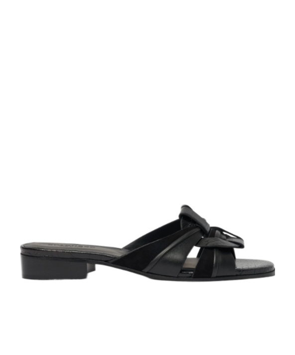 Scarosso Anna Sandals In Black