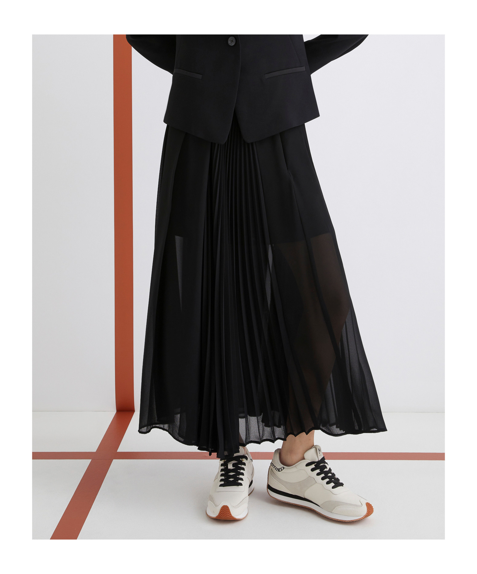 Marella Pleated Skirt In Black