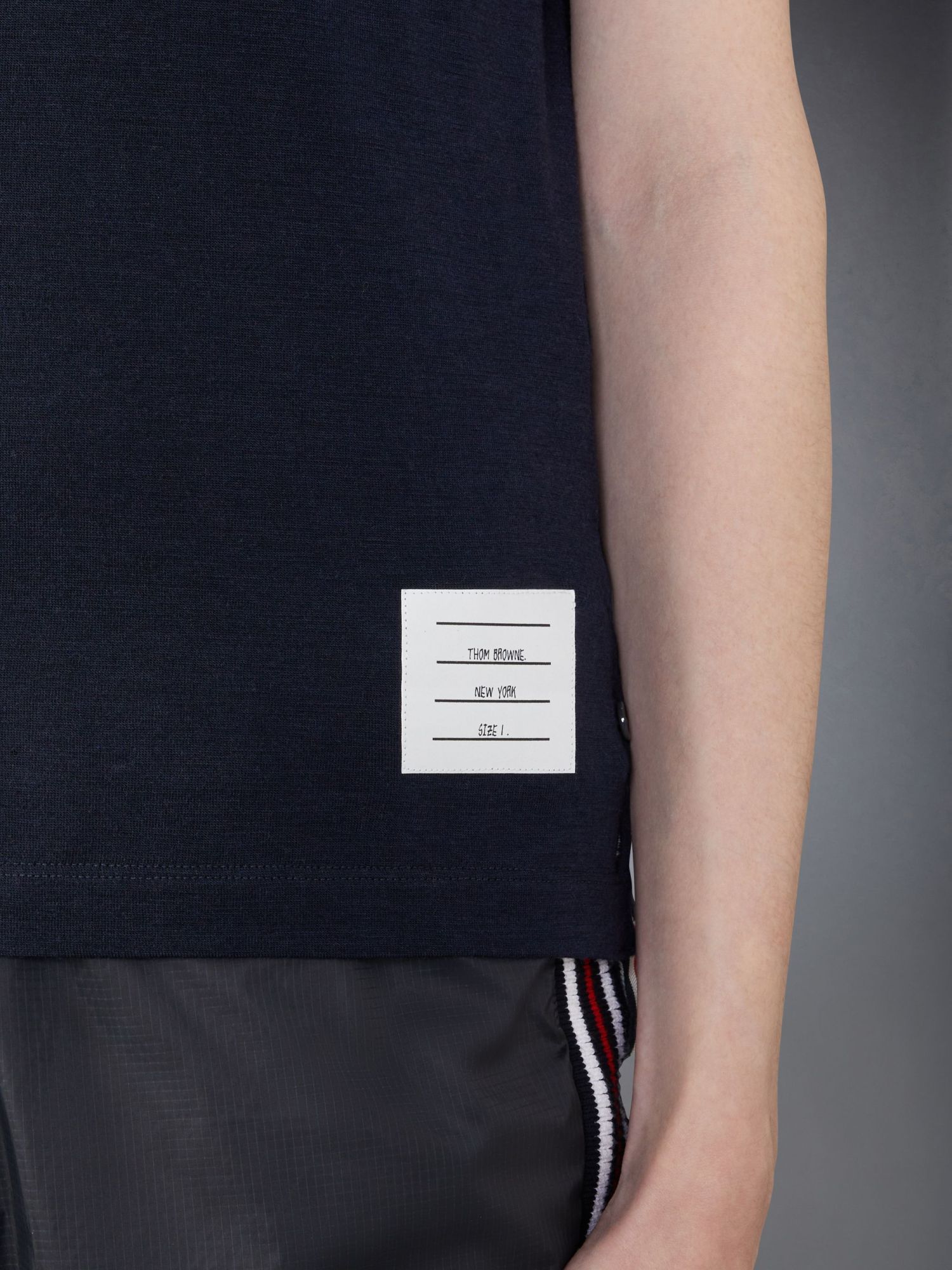 Thom Browne Mens Navy Ringer Brand-patch Stretch-wool T-shirt In Black