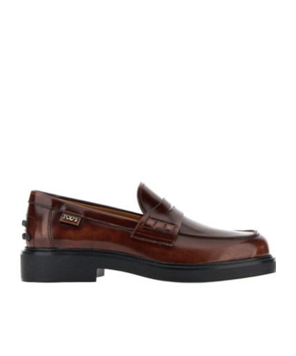 Tod's Round-head Flat Shoes In Brown