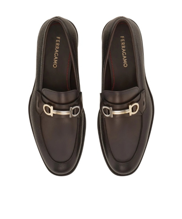 Ferragamo Round Head Business Casual Shoes In Black