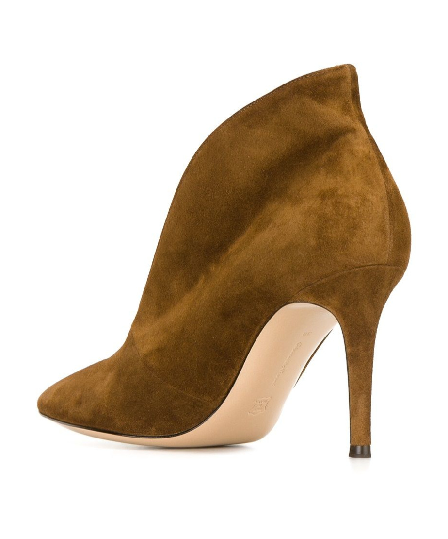 Gianvito Rossi Pointed High Heels In Brown