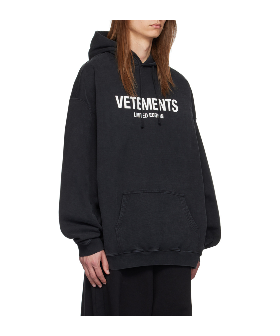 Vetements Drawstring Hood Hoodie In Black