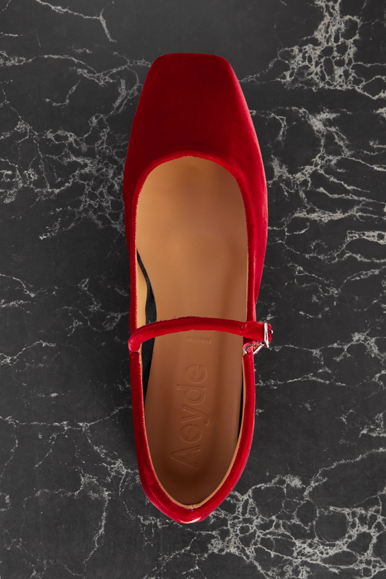 Aeyde Square Head Flat-soled Shoes In Red