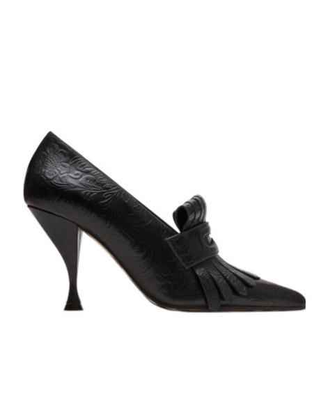 Burberry Embossed Cameo Fringe Pumps In Black