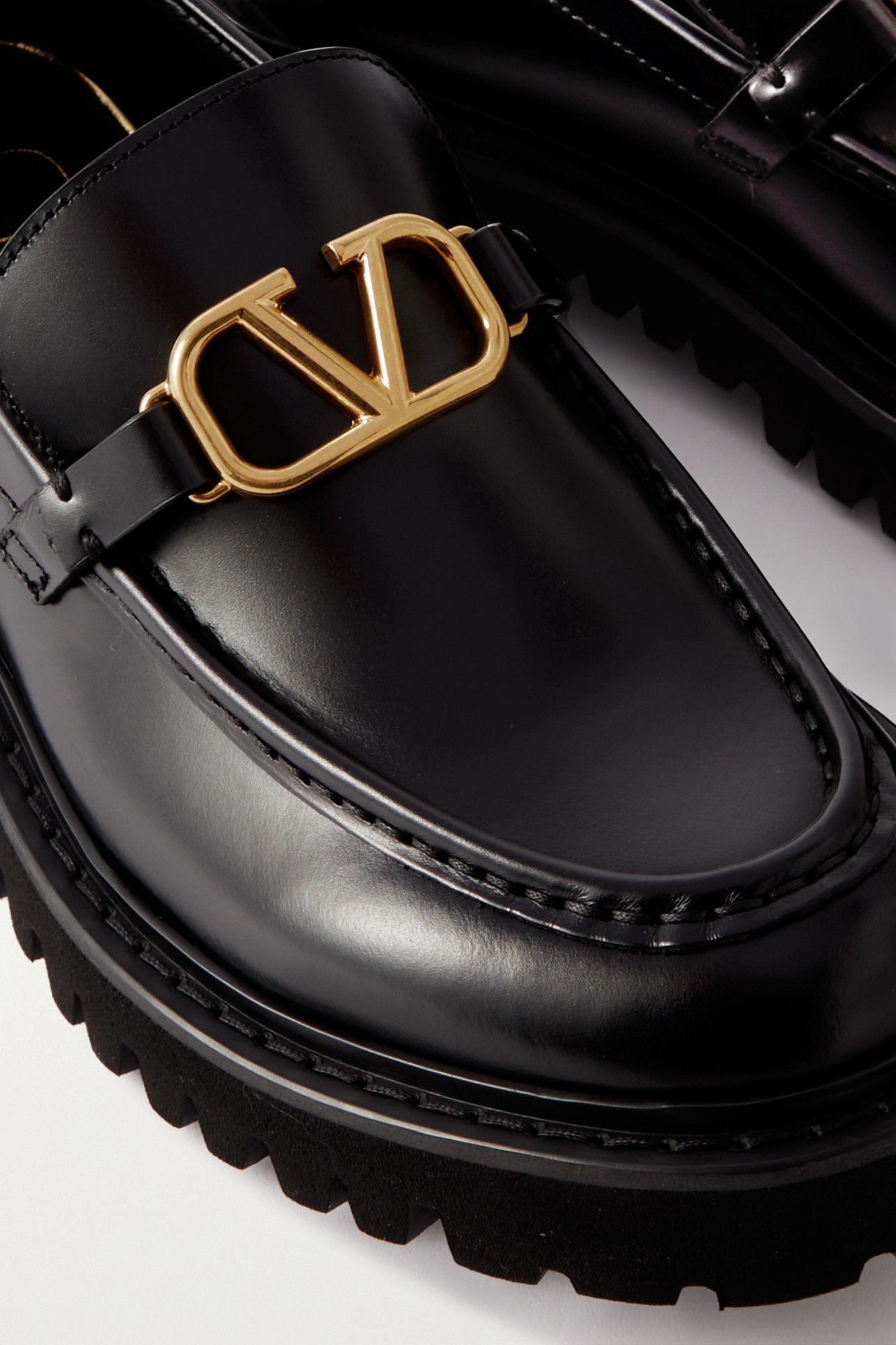 Valentino Garavani Glossy Leather Vlogo Signature Loaf In Black