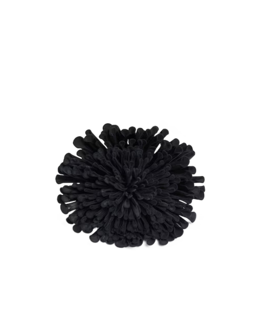 Alaïa Flower Leather Necklace In Black