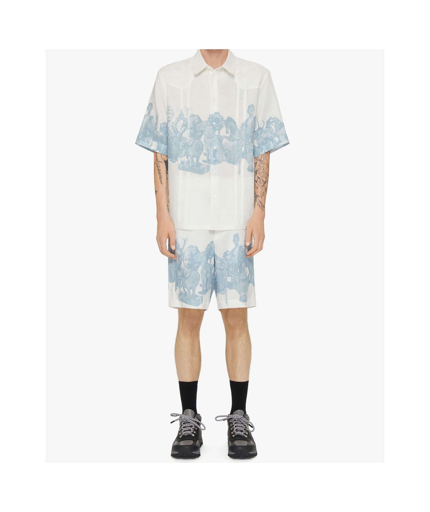 Givenchy Bermuda Shorts In Linen With Hubert Objects Print In White
