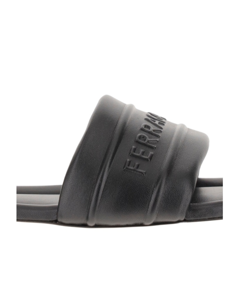 Ferragamo Round Head Slippers In Black