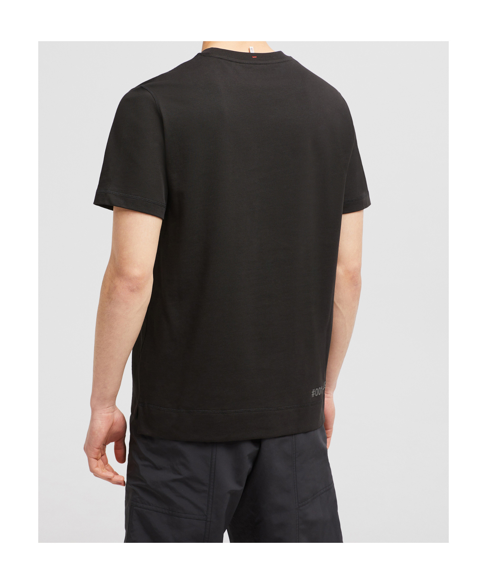 Moncler Chest Logo Print T-shirt In Black