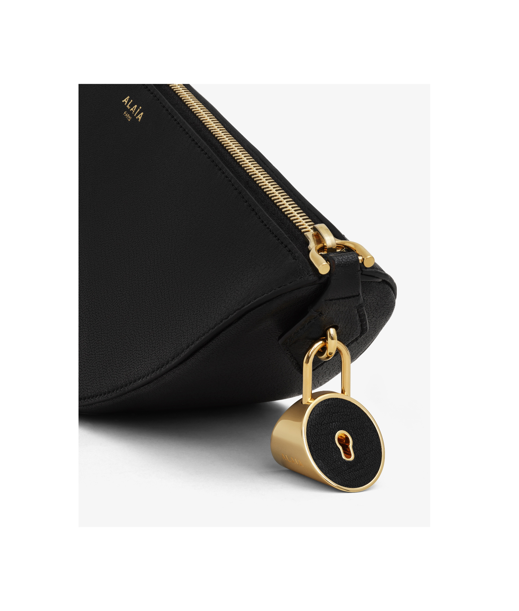 Alaïa Leather Le Demi-coeur Shoulder Bag In Black