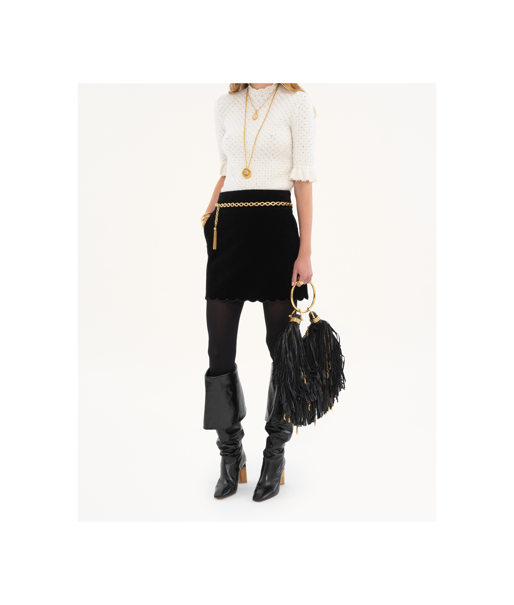 Chloé Velvet Scallop-rimmed Mini Skirt In Black