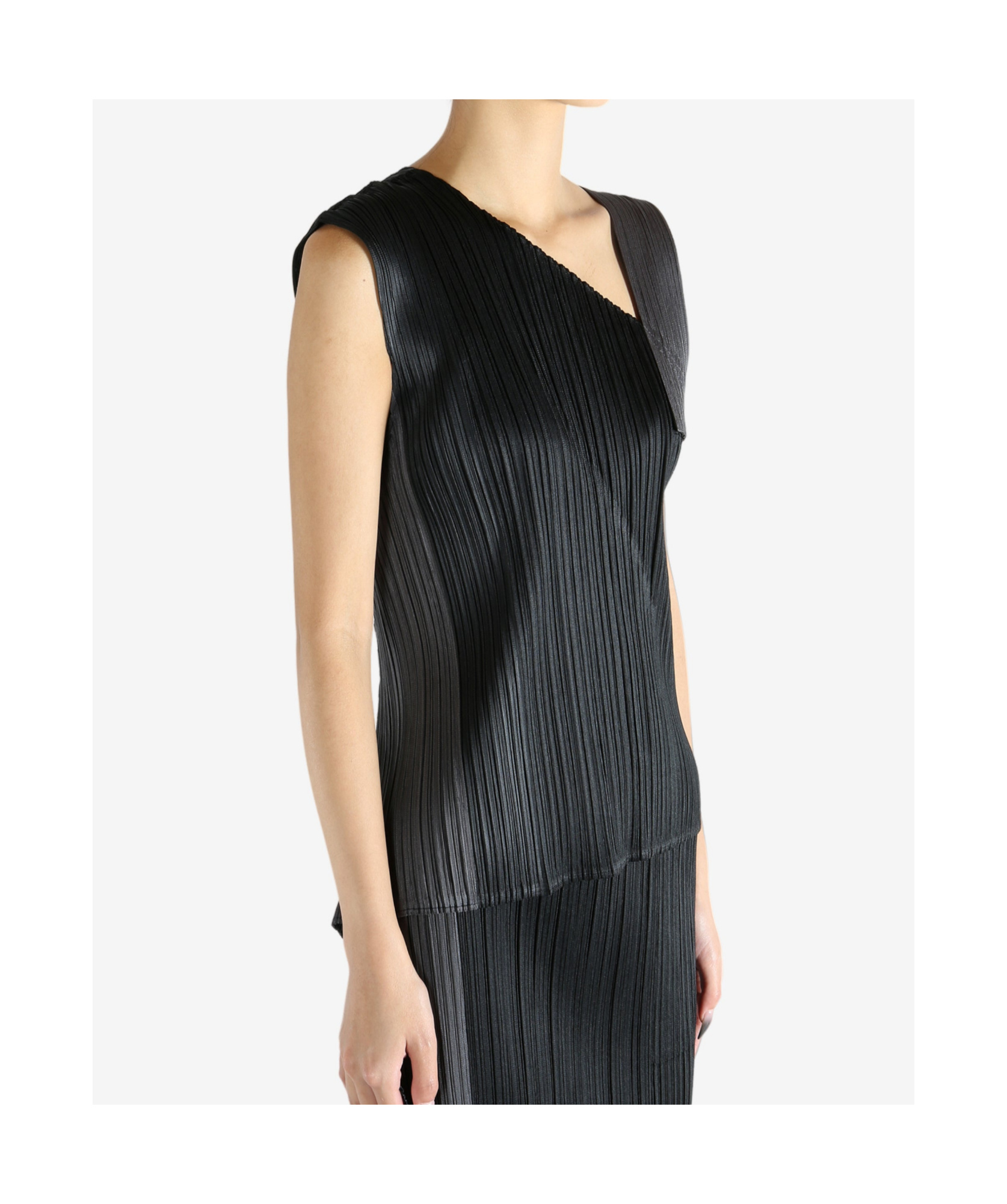 Issey Miyake Pointe In Black