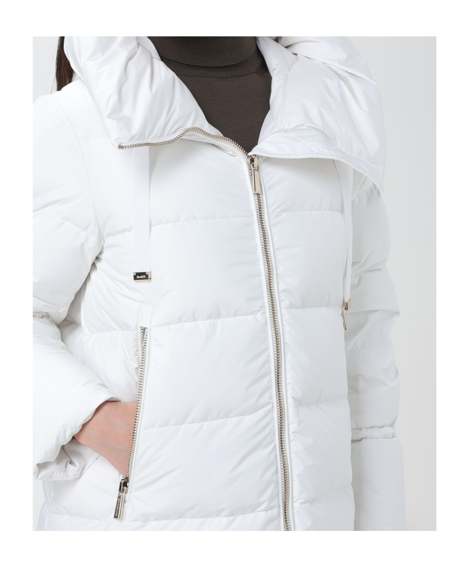 Moorer Long Sleeve Down Jacket In White