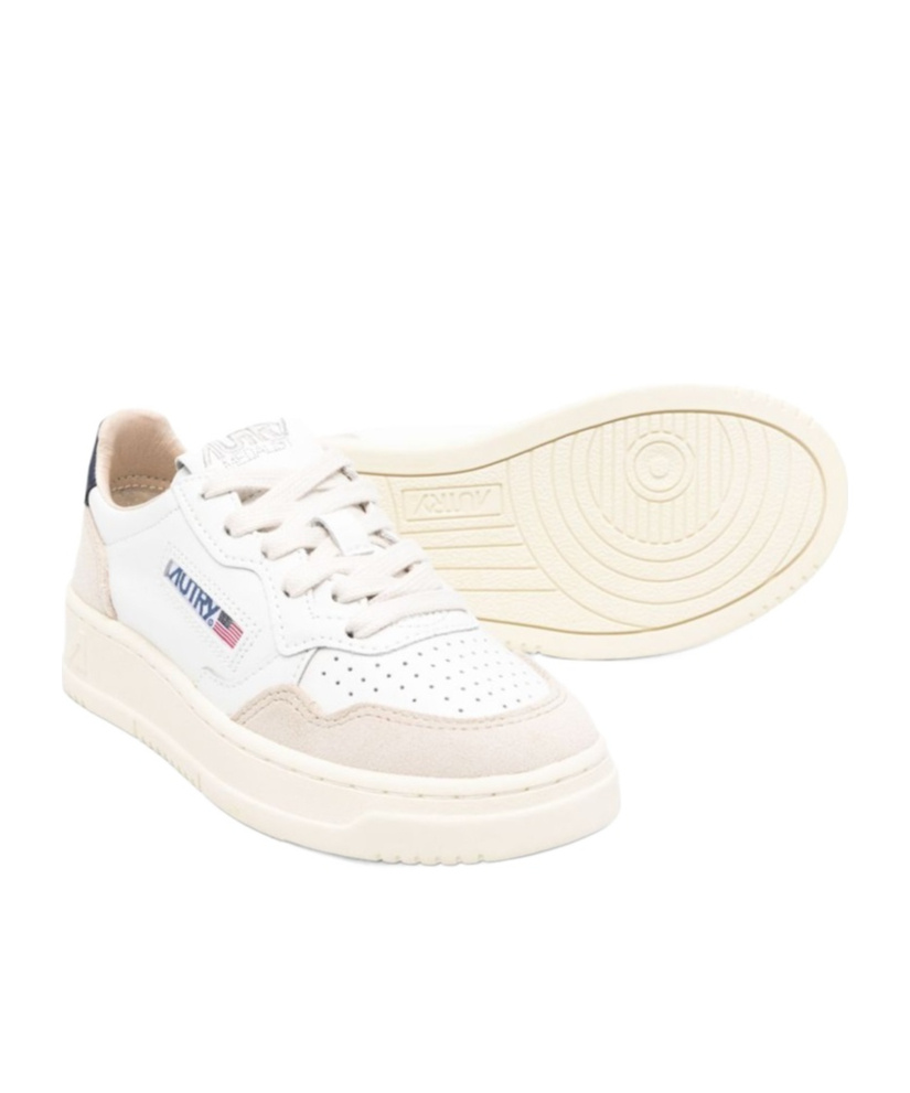 Autry Round-toe Sneakers In White