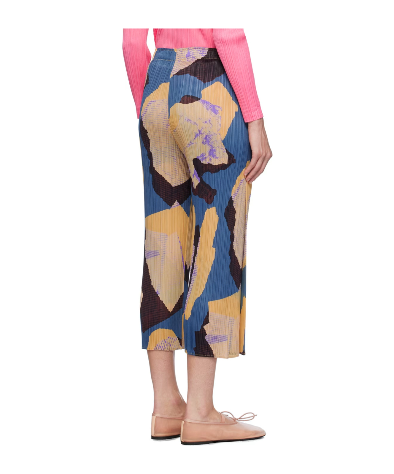 Shop Issey Miyake Pattern Printed Casual Pants In Nude