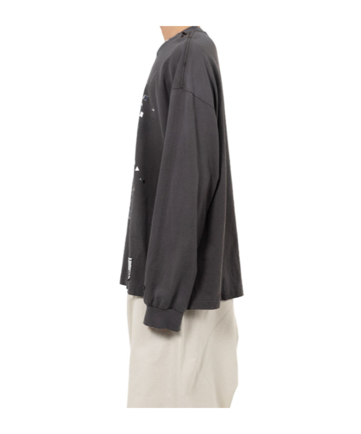 Miharayasuhiro Maison Mihara Yasuhiro Distressed Graphic T-shirt With Logo Patches And Embellishments In Gray