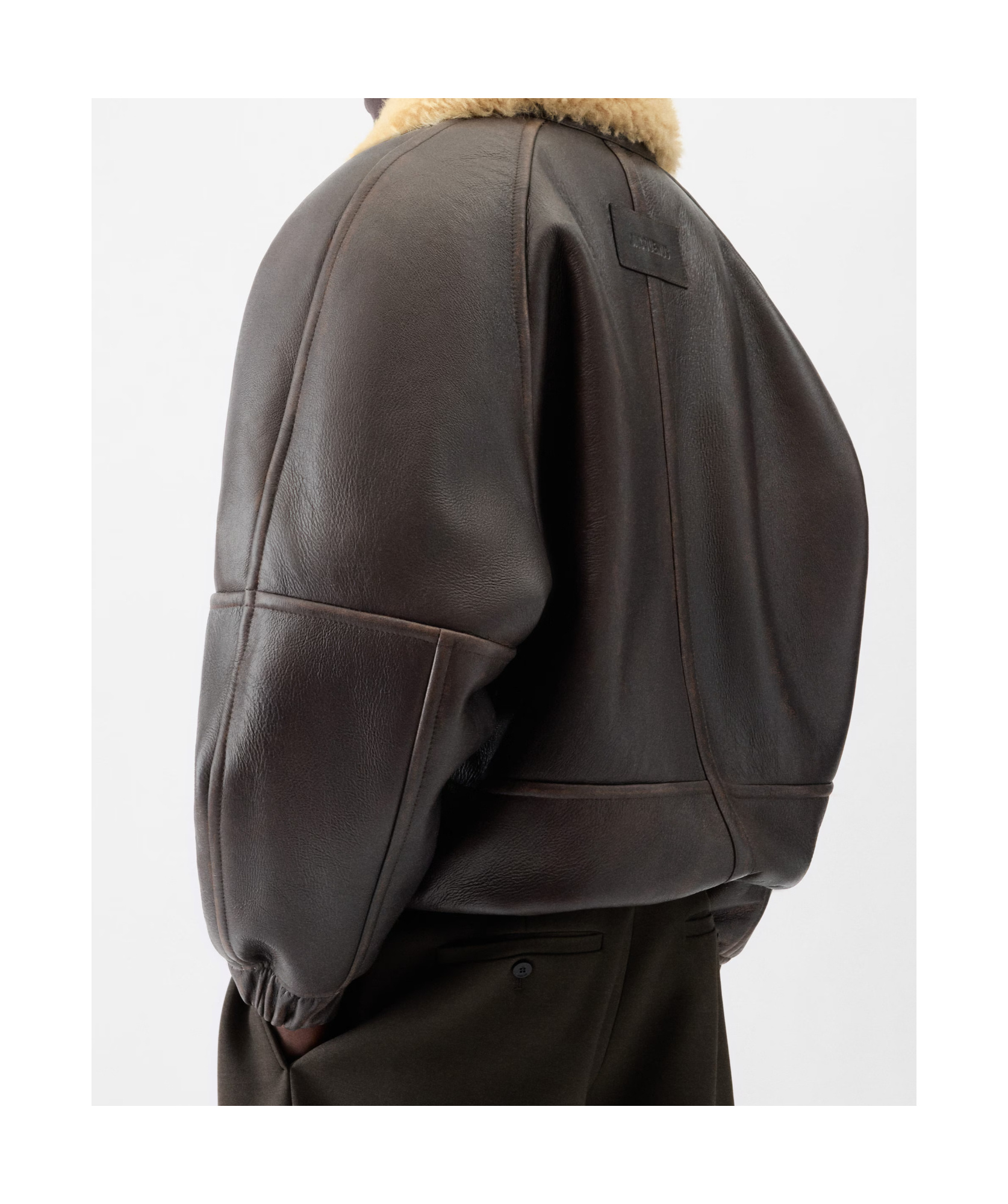 Jacquemus Bomber Jacket With Shearling Collar And Pockets In Brown