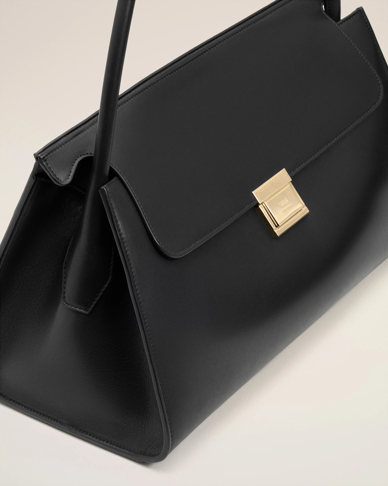 Ami Alexandre Mattiussi Flap Shoulder Bag In Black