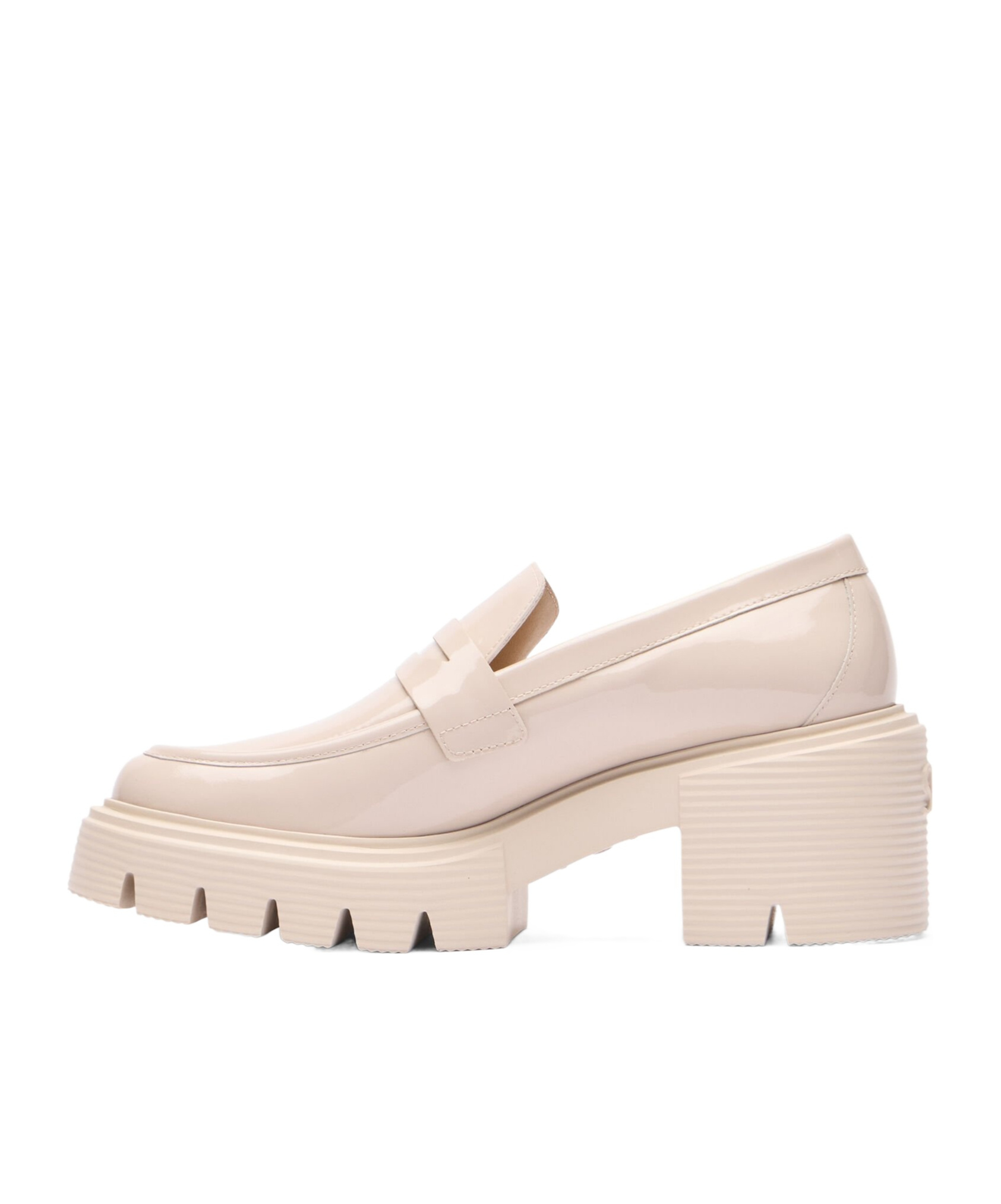 Stuart Weitzman Soho Loafer Shoes In Nude