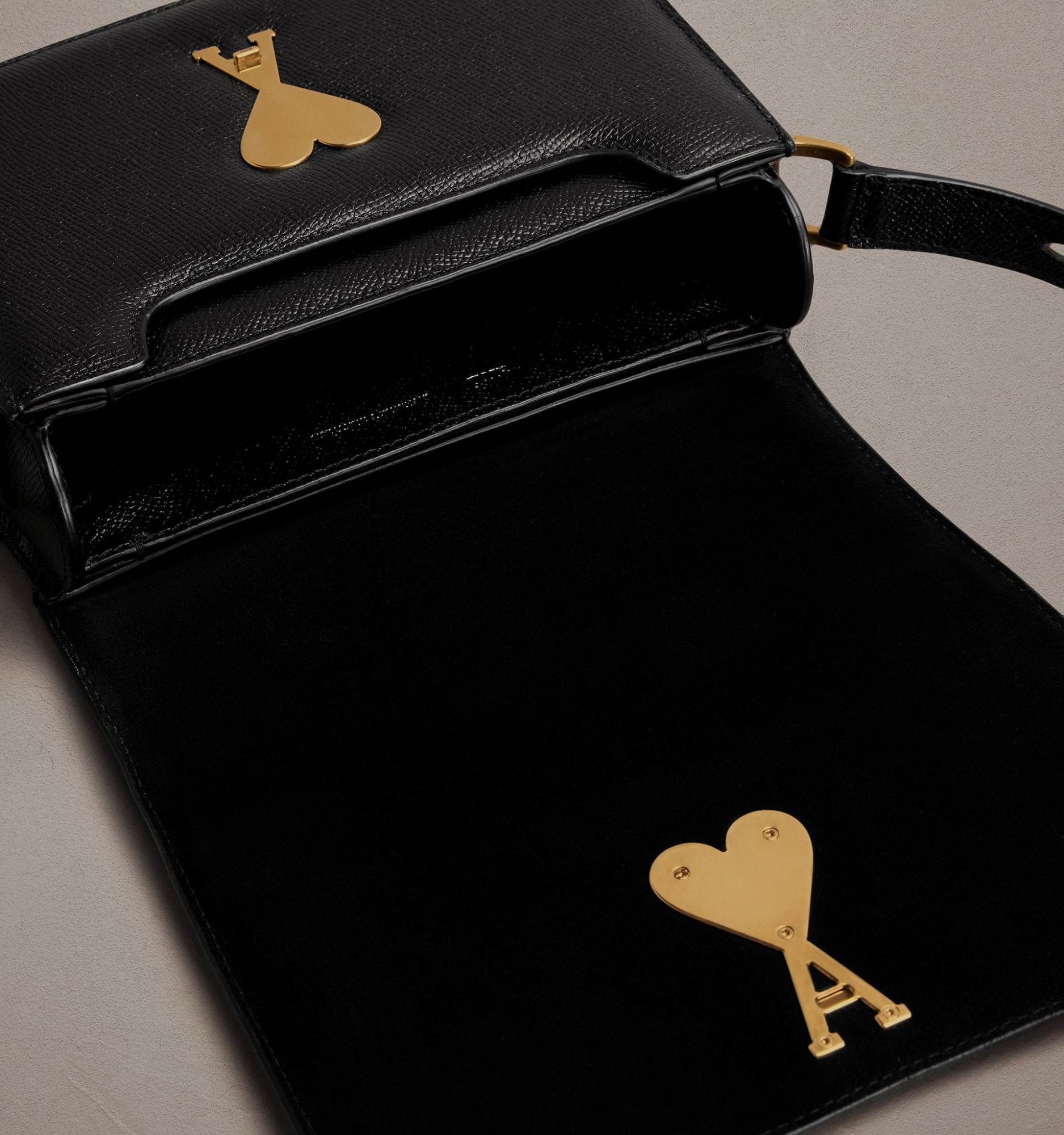 Shop Ami Alexandre Mattiussi Ami Paris Ami De Coeur Logo Plaque Shoulder Bag In Black