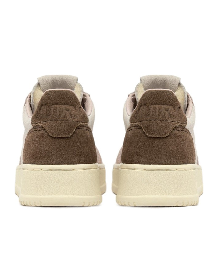 Autry Round Head Low-cut Casual Shoes In Nude