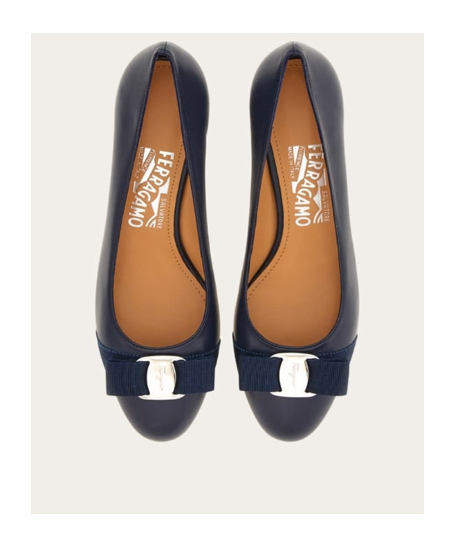 Shop Ferragamo Round Head High Heels In Black