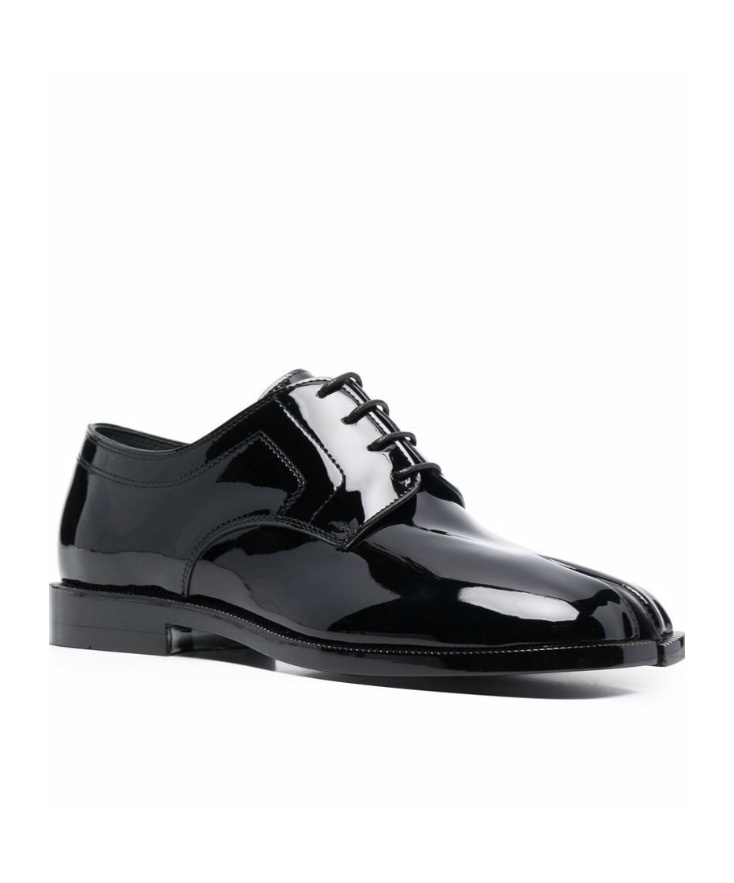 Maison Margiela Tabi-toe Lace-up Shoes In Black