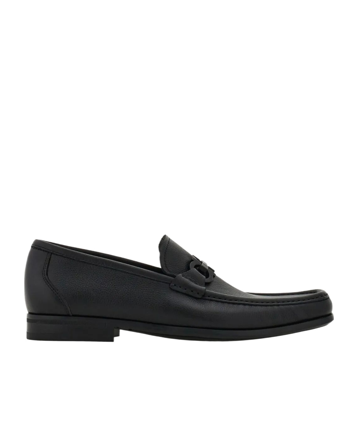 Ferragamo Gandioso Pebbled Moccasin With Gancini Ornament In Black Leather
