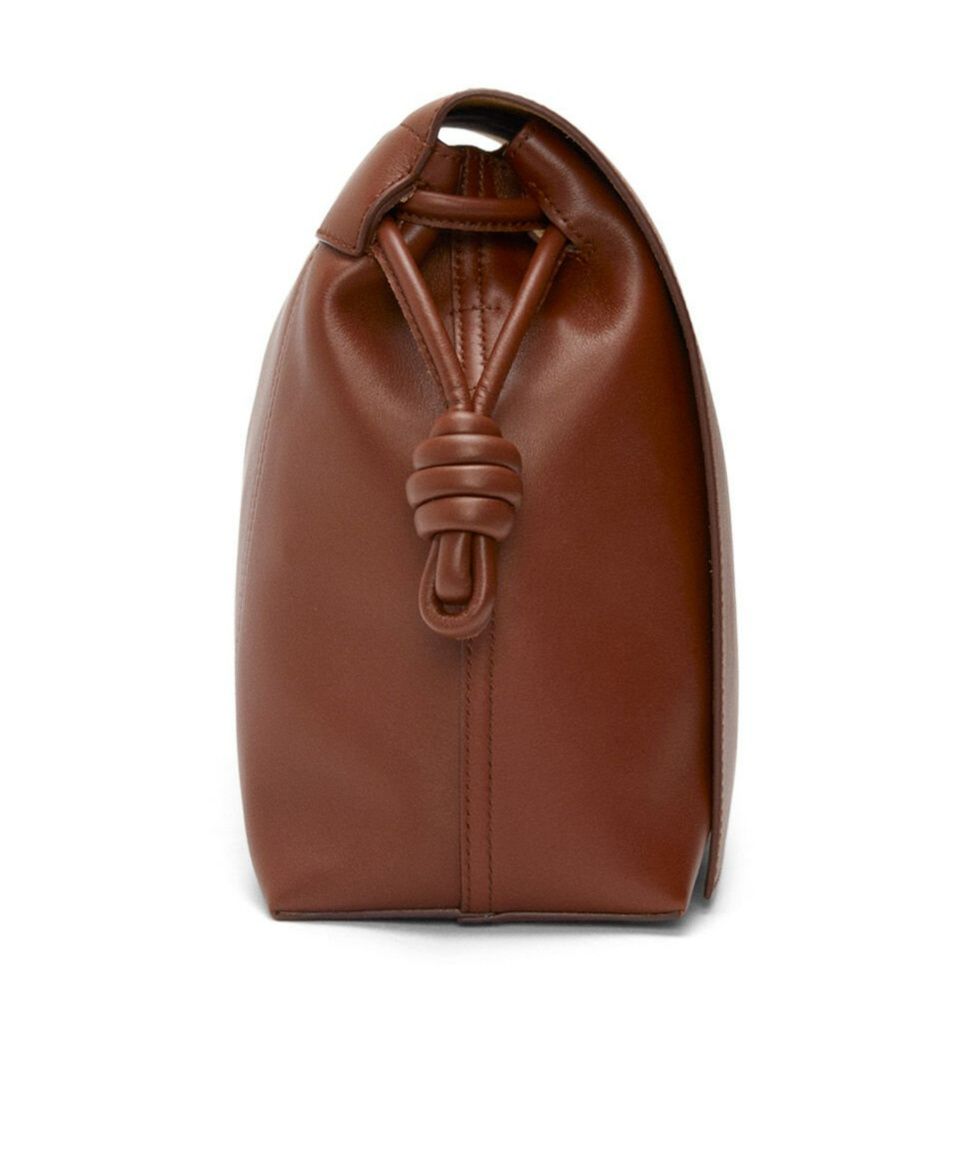 Loewe Flamenco Leather Messenger Bag In Brown