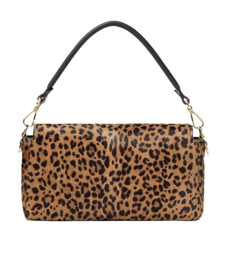Fendi Baguette Shape Shoulder Bag With Detachable Strap In Brown