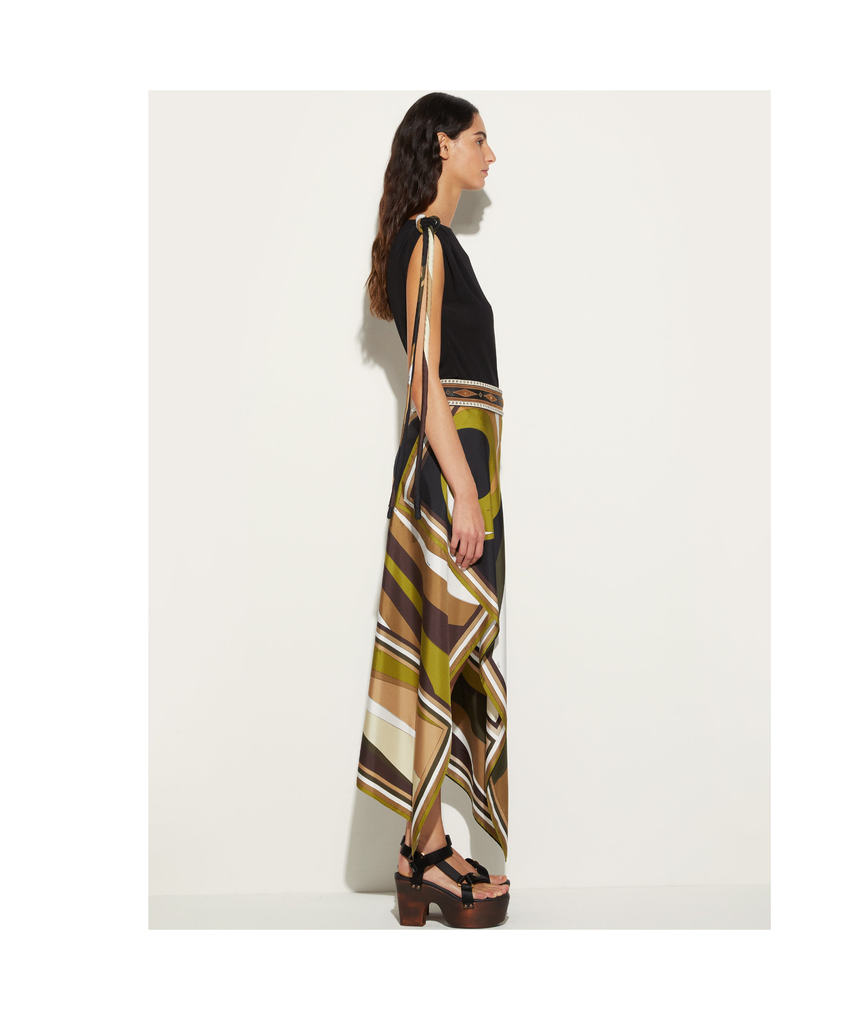 Pucci Vivara-knot Top In Black